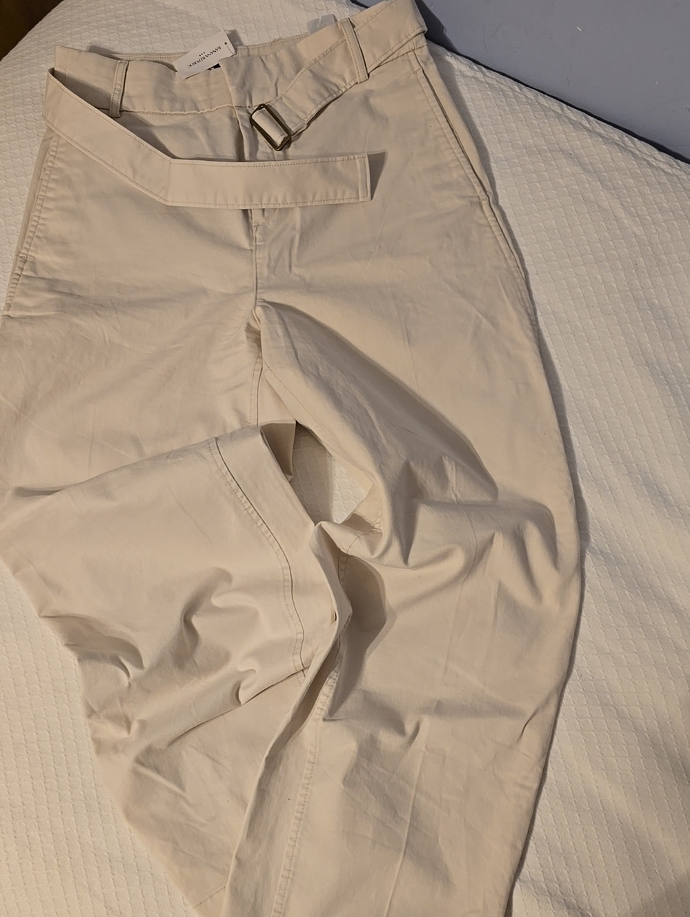 Banana Republic Authentic Chino Belted Tapered Pants Adjustable Hem Cream Size 6